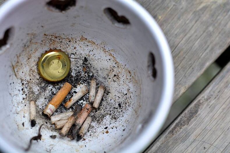 Mégots de cigarettes et modifications du corps avec l'arrêt du tabac
